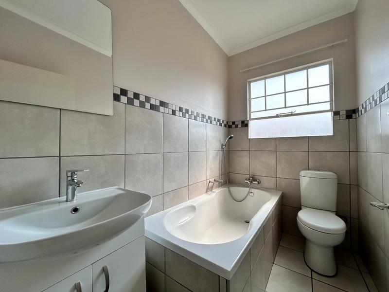 To Let 3 Bedroom Property for Rent in Ngwenya River Estate North West